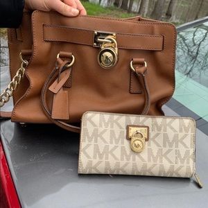 Michael Kors purse & wallet duo